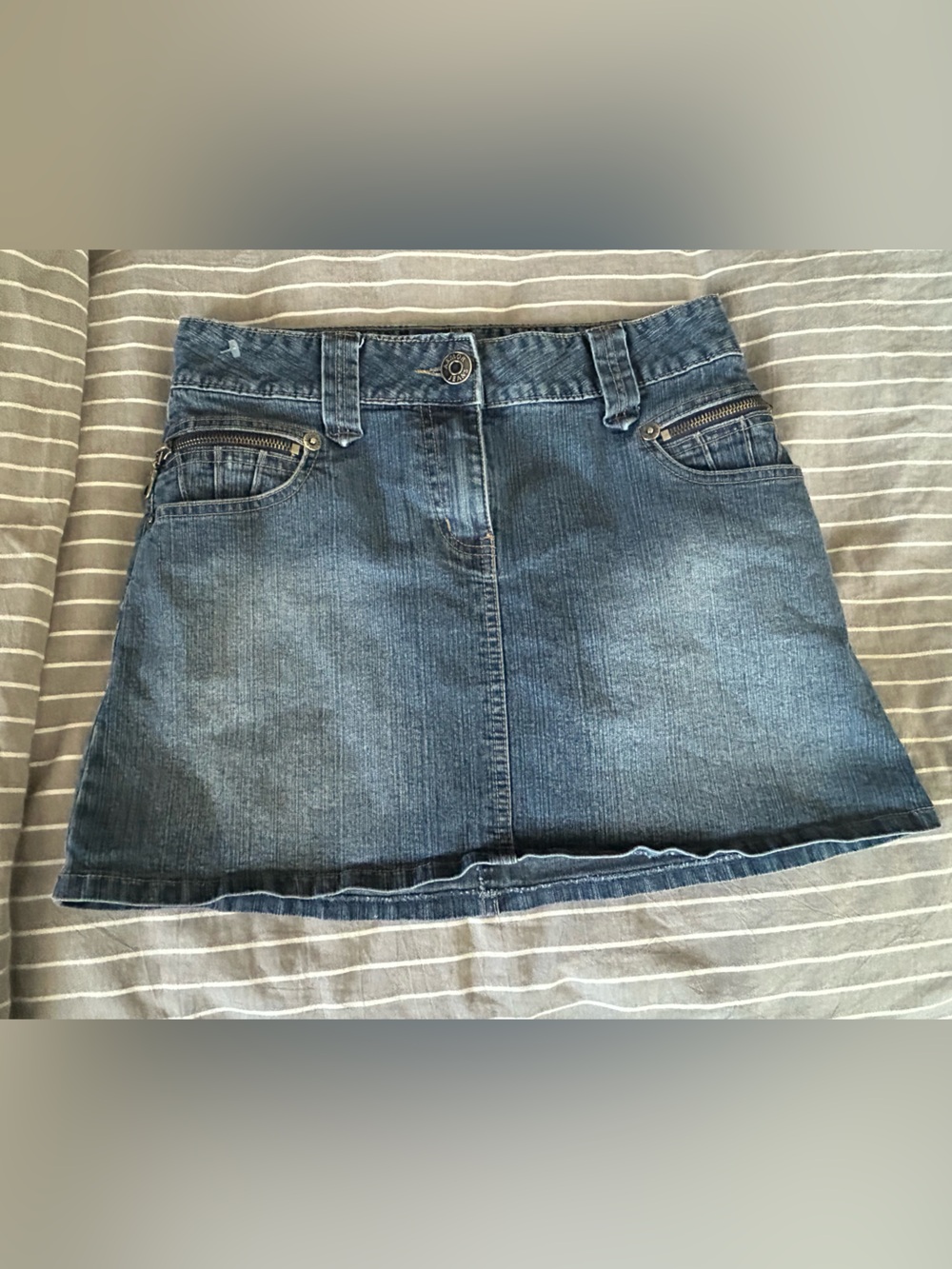 Y2K Jean Skirt, size 3/4